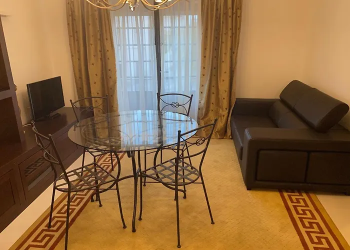 Casa Mouzinho De Albuquerque *